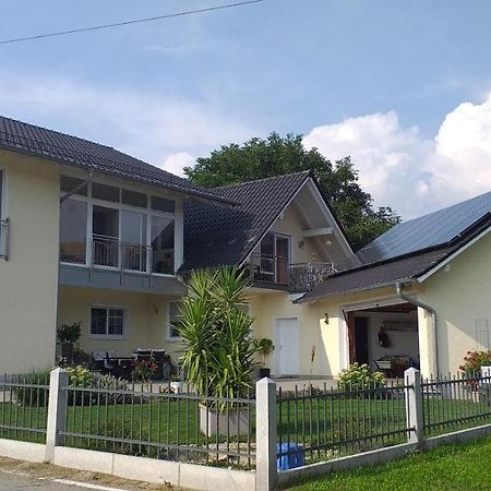 Apartmán Bei Den Geissens Aldersbach Exteriér fotografie